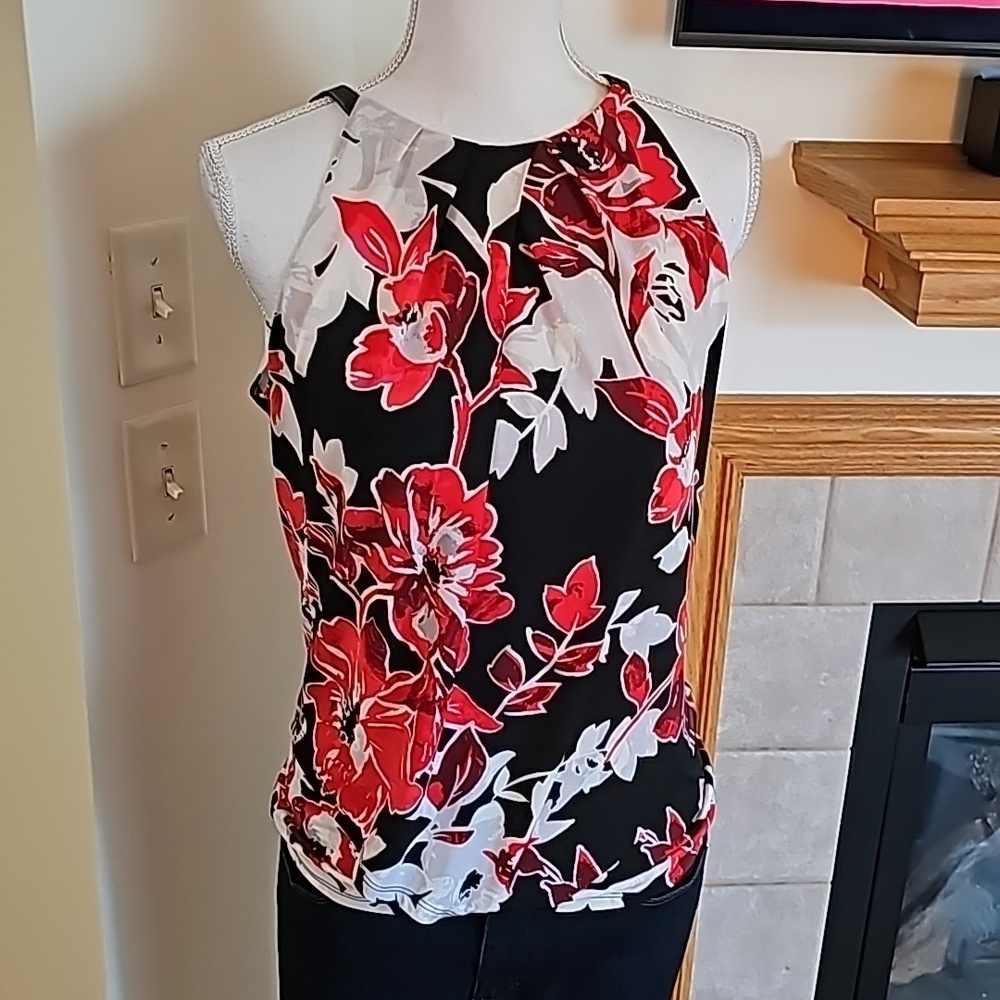Whbm top